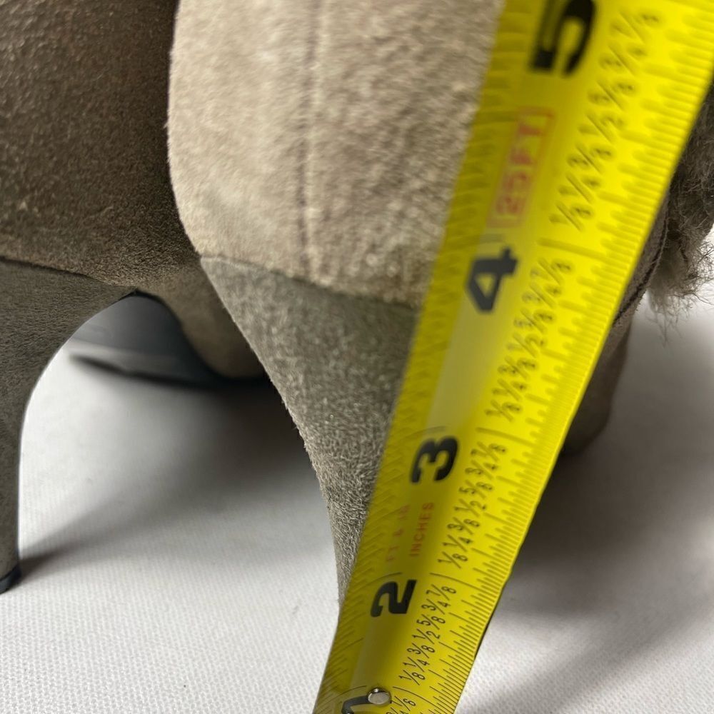 Women genuine leather suede  khaki ankle boots with faux fur top trim size 9 - Picture 9 of 11